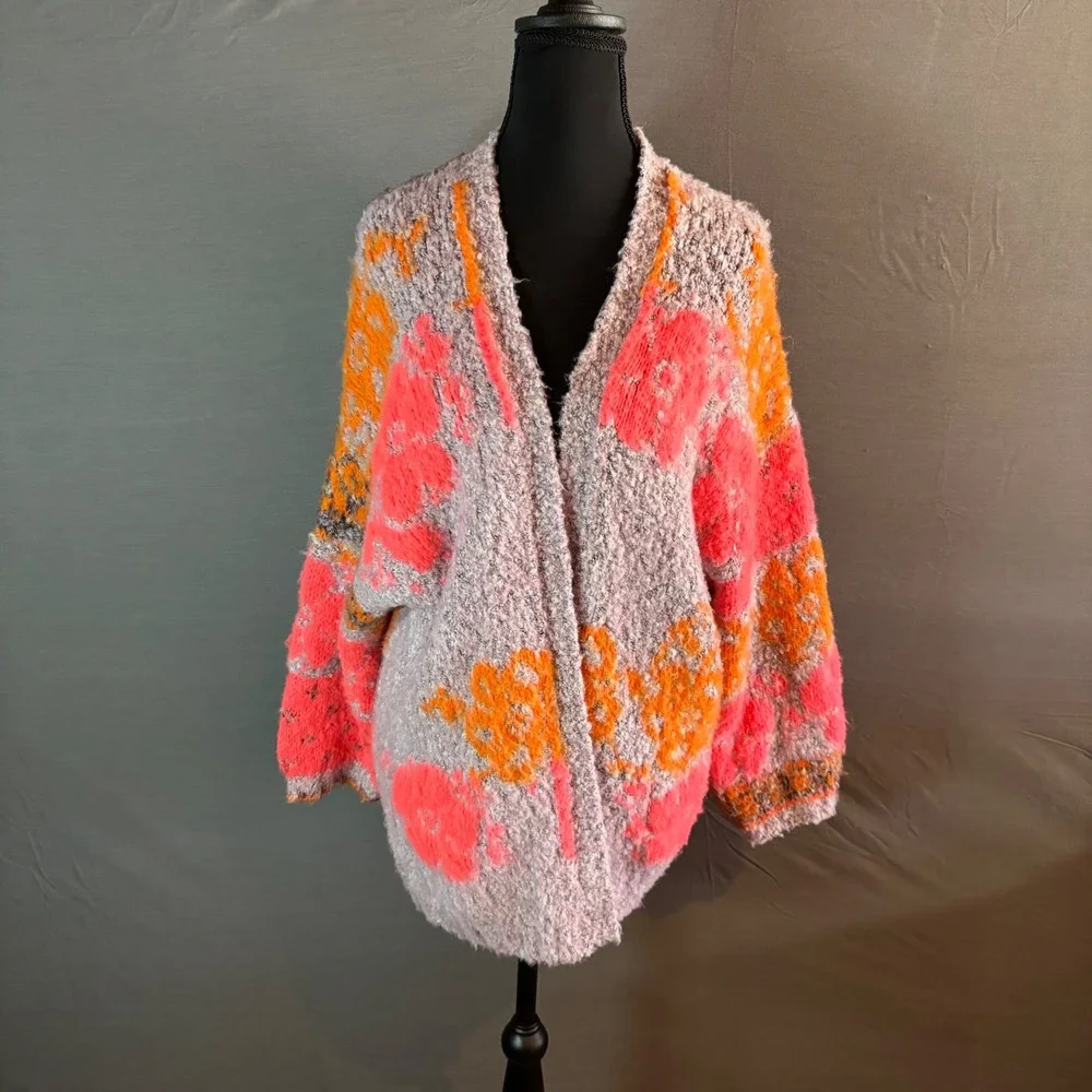 Free People Gather Me CLose Cardigan Womens XS Pink Orange Floral Knit‎ Sweater